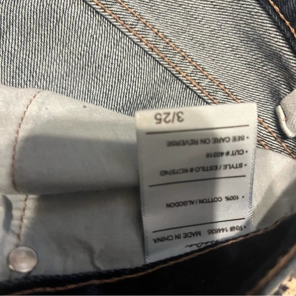 KanCan High Rise Striaght Leg Distressed Knee Jeans 25x31 - Picture 5 of 5